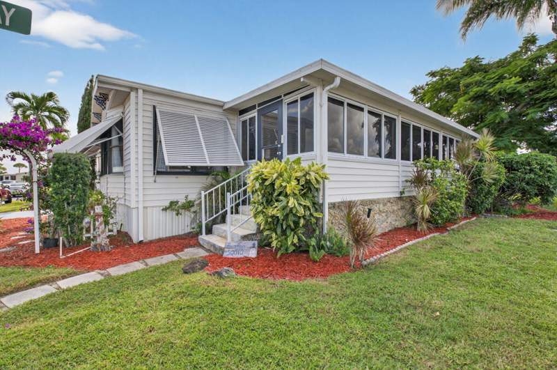2 bedroom Manufactured Home at 50012 Hacha, JAMAICA BAY MOBILE HOME CO OP, Boynton Beach — photo 3