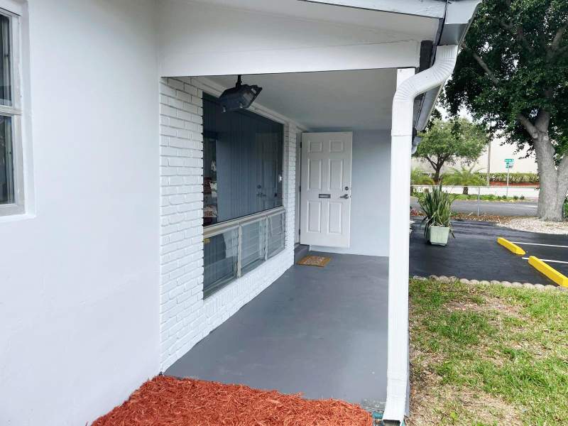 4 bedroom Single Family Residence at 840 NW 33 Street, Lloyd Estates, Oakland Park — photo 3