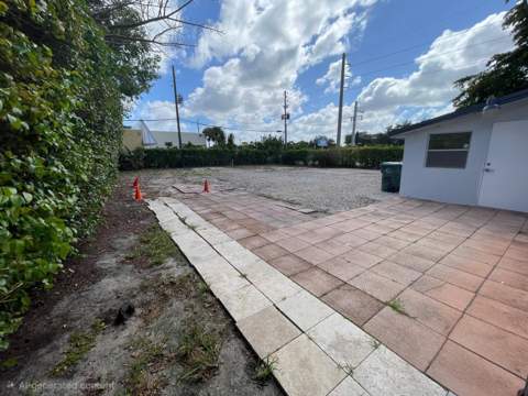 840 NW 33 Street, Oakland Park FL - photo 18 of 21