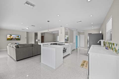 2259 Ibis Isle Road, Palm Beach FL - photo 13 of 35