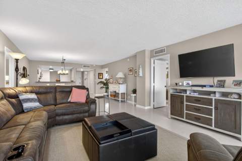 1012 N Ocean Boulevard #408, Pompano Beach FL - photo 16 of 45