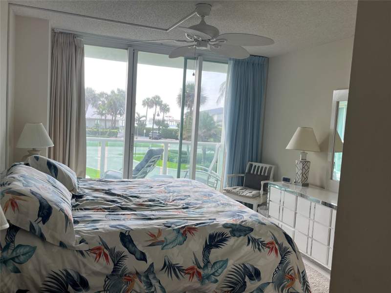2 bedroom Condominium at 333 NE 21st Avenue #318, Tiara East, Deerfield Beach — photo 4