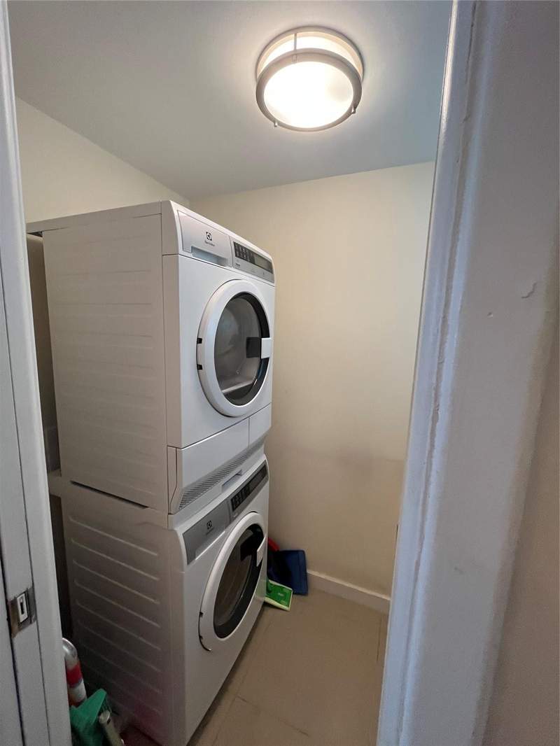 2 bedroom Condominium at 333 NE 21st Avenue #318, Tiara East, Deerfield Beach — photo 5