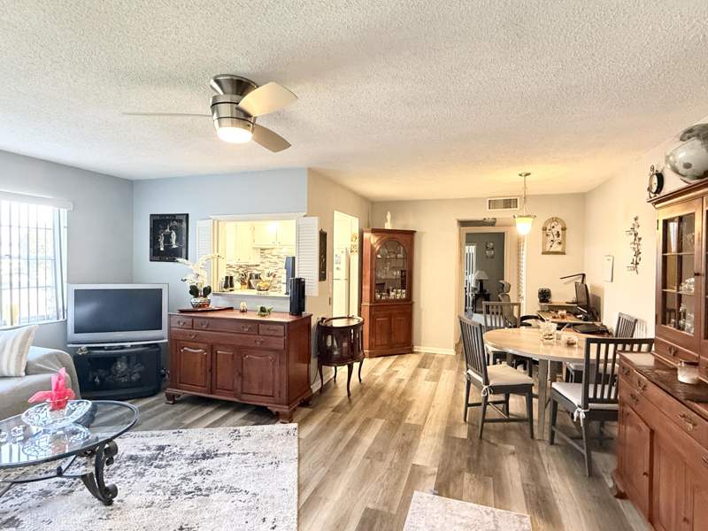 1 bedroom Condominium at 228 Canterbury J, Canterbury Condo A-K, West Palm Beach — photo 3