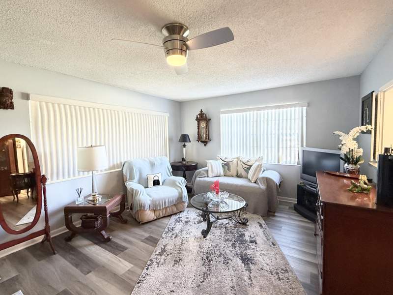 1 bedroom Condominium at 228 Canterbury J, Canterbury Condo A-K, West Palm Beach — photo 4