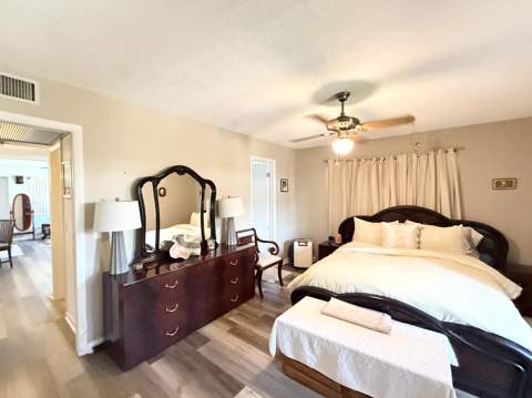 228 Canterbury J, West Palm Beach FL - photo 10 of 23