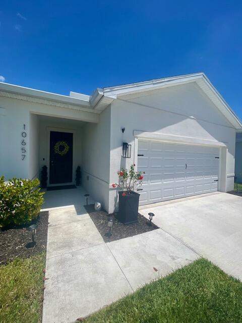 3 bedroom Single Family Residence at 10657 SW Vasari Way, Crosstown Commons, Port St. Lucie — photo 4
