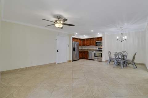 1111 Duncan Circle #104, Palm Beach Gardens FL - photo 11 of 55
