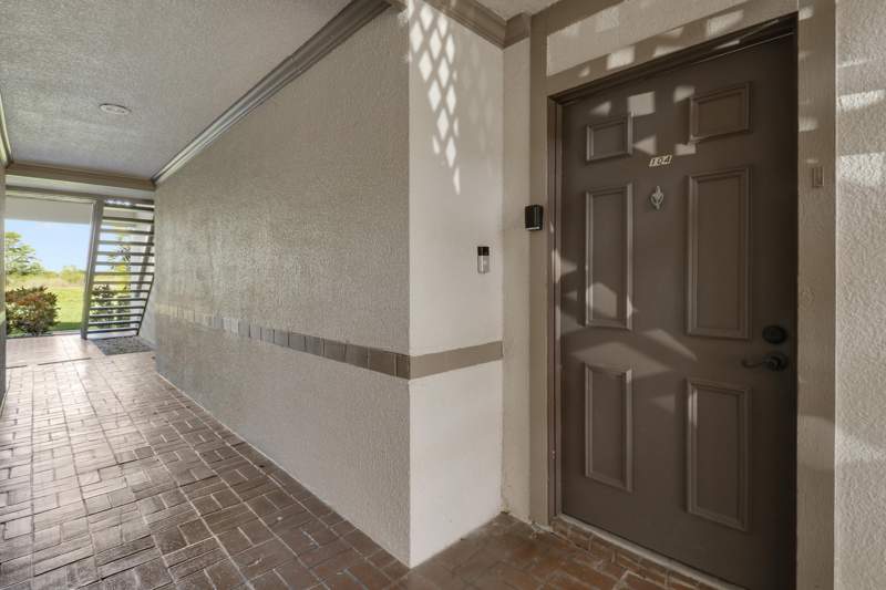 2 bedroom Condominium at 1111 Duncan Circle #104, Dunbar Woods Condo I II And III In Or4410P782,, Palm Beach Gardens — photo 5