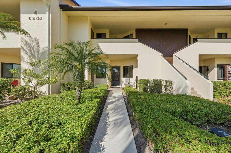 2 bedroom Condominium at 6901 SE Constitution Boulevard #102, Williamsburg At Heritage Ridge Condo, Hobe Sound — photo 4