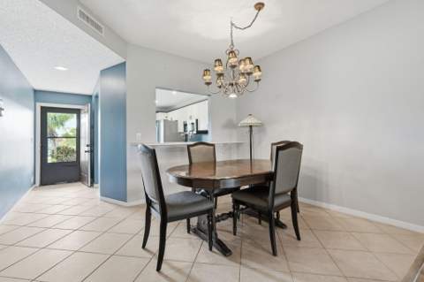 6901 SE Constitution Boulevard #102, Hobe Sound FL - photo 7 of 53