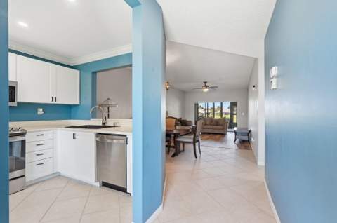 6901 SE Constitution Boulevard #102, Hobe Sound FL - photo 14 of 53