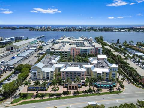 804 E Windward Way #120, Lantana FL - photo 15 of 34