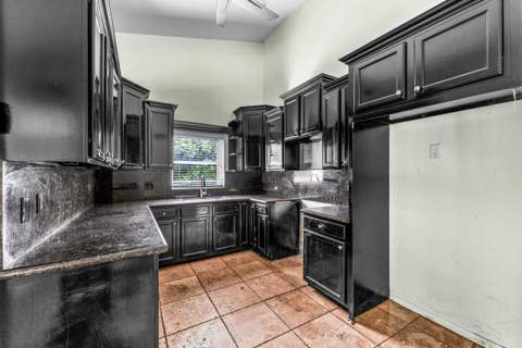 2753 NW 34th Street, Boca Raton FL - photo 9 of 41
