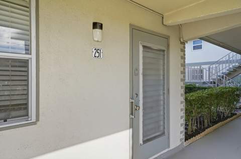251 Monaco Way, Delray Beach FL - photo 6 of 22