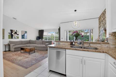 17257 Boca Club Boulevard #Apt 5, Boca Raton FL - photo 12 of 44