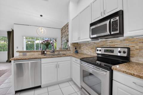 17257 Boca Club Boulevard #Apt 5, Boca Raton FL - photo 11 of 44