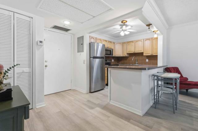 259 S Cypress Road #506