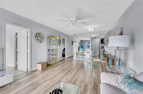 720 Orton Avenue #505, Fort Lauderdale FL - photo 6 of 26