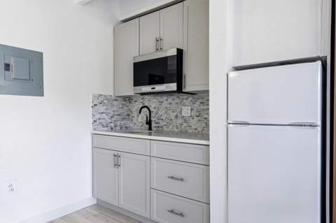 4001 S Ocean Boulevard #209, South Palm Beach FL - photo 8 of 18