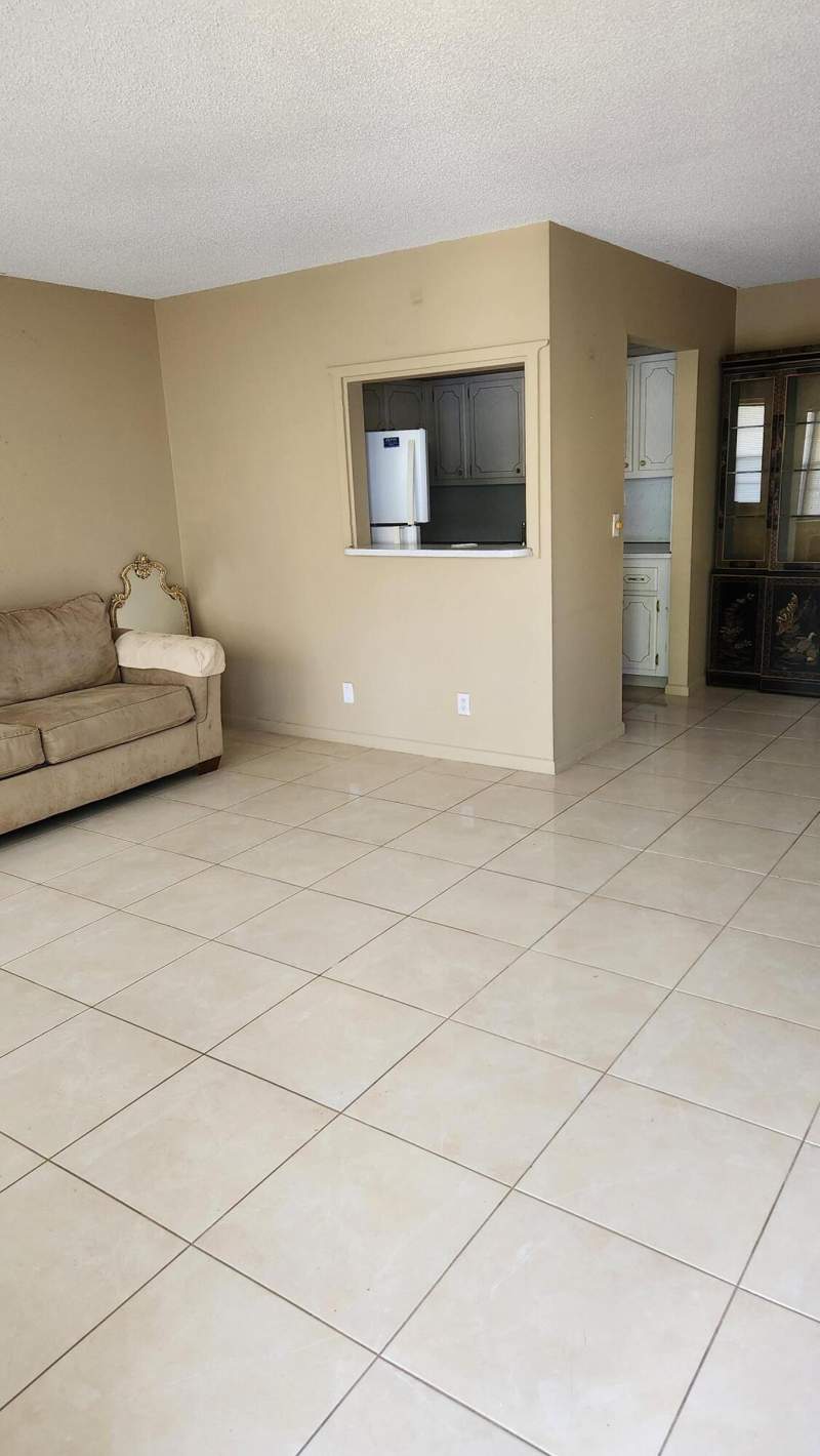 1 bedroom Condominium at 102 Andover D, Andover Condos, West Palm Beach — photo 3