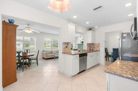 8609 NW 59th Place, Tamarac FL - photo 11 of 29