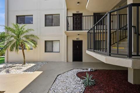 5370 Las Verdes Circle #219, Delray Beach FL - photo 18 of 21