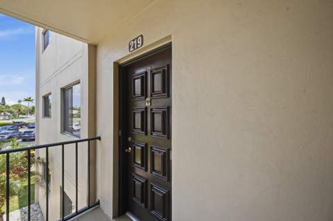 5370 Las Verdes Circle #219, Delray Beach FL - photo 19 of 21