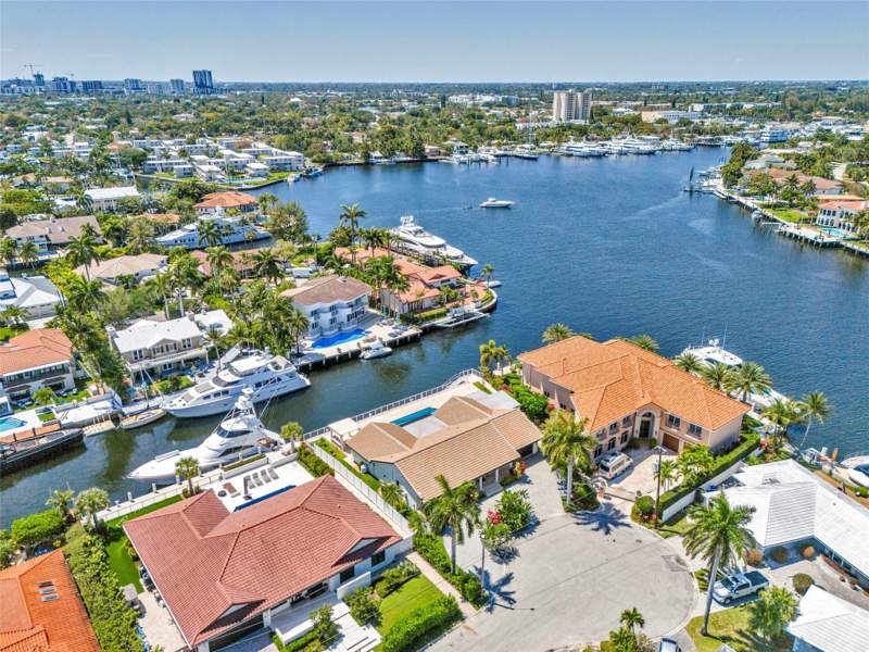4 bedroom Single Family Residence at 633 4th Key Drive, Sunrise Key, Fort Lauderdale — photo 4