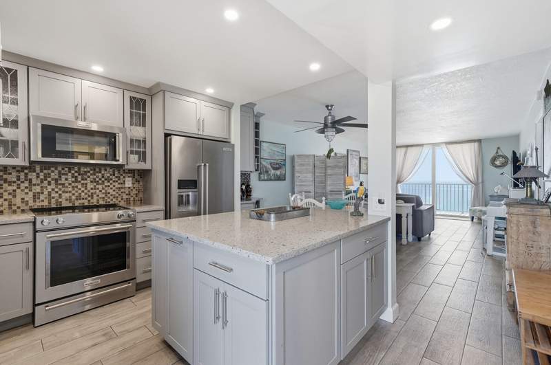1 bedroom Condominium at 400 N Surf Road #704, Edgewater Beach Towers Condo, Hollywood — photo 4