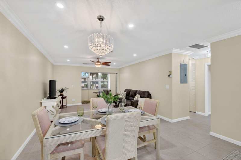 2 bedroom Condominium at 2787 Dudley Dr W #Apt D, Cresthaven Villas No 28 , West Palm Beach — photo 1