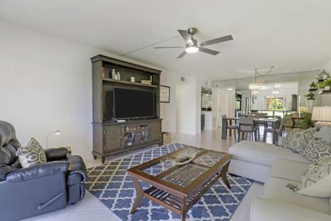 5121 Oak Hill Lane #412, Delray Beach FL - photo 16 of 34