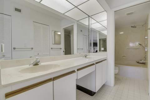 5121 Oak Hill Lane #412, Delray Beach FL - photo 24 of 34