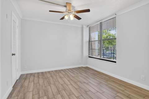 8 Royal Palm Way #203, Boca Raton FL - photo 21 of 33