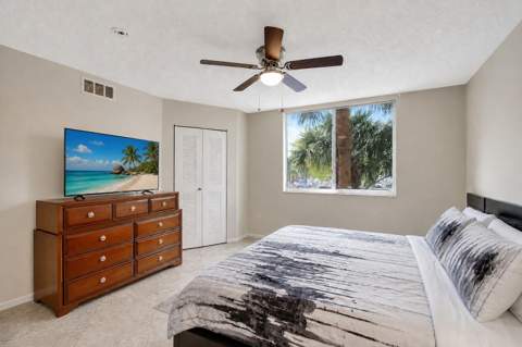 1000 Scotia Drive #204, Hypoluxo FL - photo 11 of 32