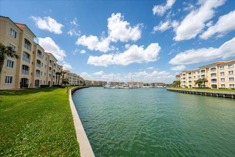 18 W Harbour Isle Drive #102, Fort Pierce FL - photo 19 of 31