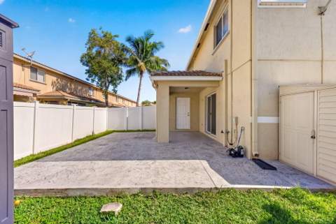 5951 Manchester Way, Tamarac FL - photo 16 of 42