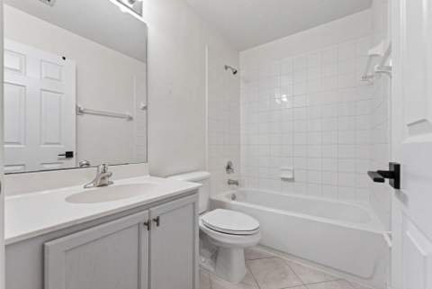 5951 Manchester Way, Tamarac FL - photo 11 of 42