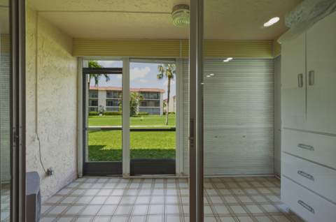 371 S Hollybrook Drive #106, Pembroke Pines FL - photo 17 of 50