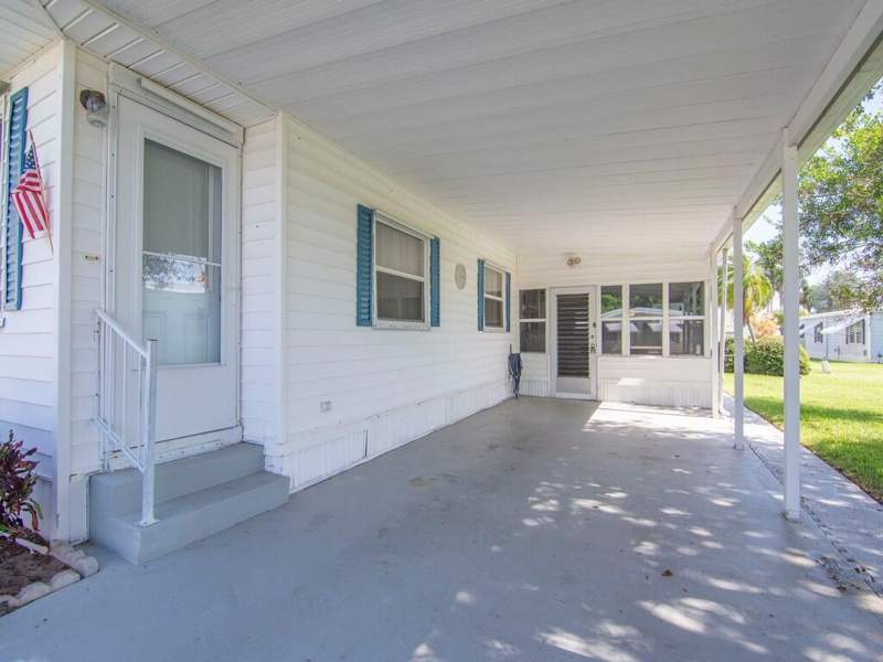 2 bedroom Manufactured Home at 264 NE Cameo Way, Pinelake Village, Jensen Beach — photo 2