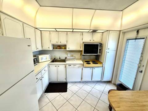 3150 N Palm Aire Drive #804, Pompano Beach FL - photo 10 of 13