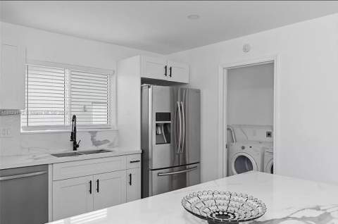 3705 Garden Lane, Miramar FL - photo 11 of 31