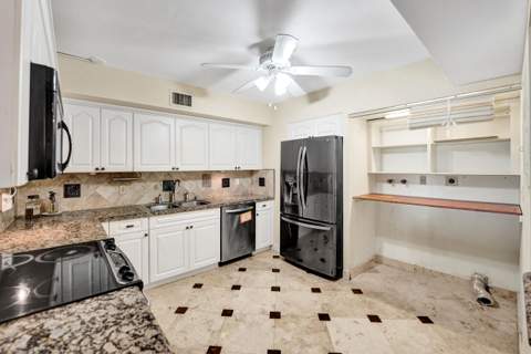 2802 N 46th Avenue #B620, Hollywood FL - photo 13 of 83