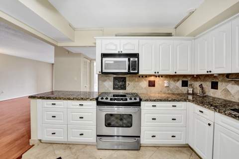 2802 N 46th Avenue #B620, Hollywood FL - photo 20 of 83