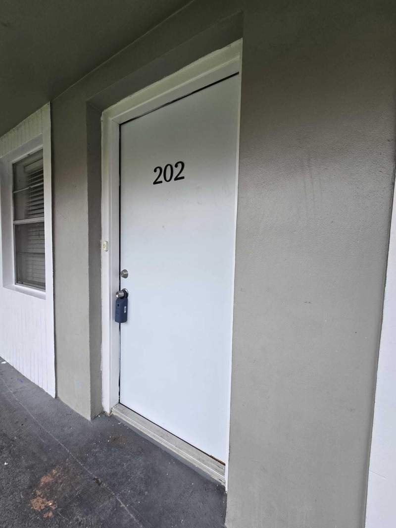 2 bedroom Condominium at 1201 SW 52nd Avenue #202-2, Silver Palms Condo, North Lauderdale — photo 3
