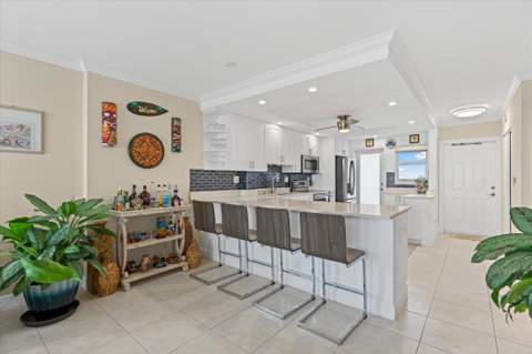750 N Ocean Boulevard #710, Pompano Beach FL - photo 9 of 38