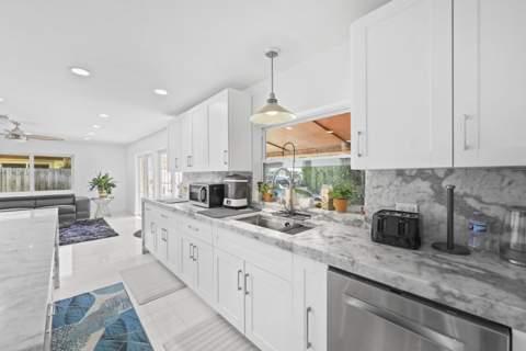 3531 NE 30th Avenue, Lighthouse Point FL - photo 15 of 54