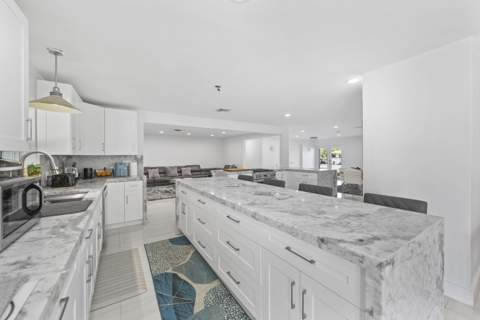 3531 NE 30th Avenue, Lighthouse Point FL - photo 17 of 54