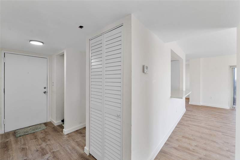 2 bedroom Condominium at 4174 Inverrary Drive #1002, Manors Of Inverrary Xi, Lauderhill — photo 4