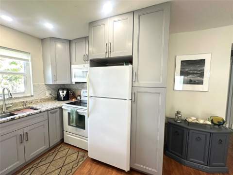 528 Tilford X, Deerfield Beach FL - photo 8 of 63